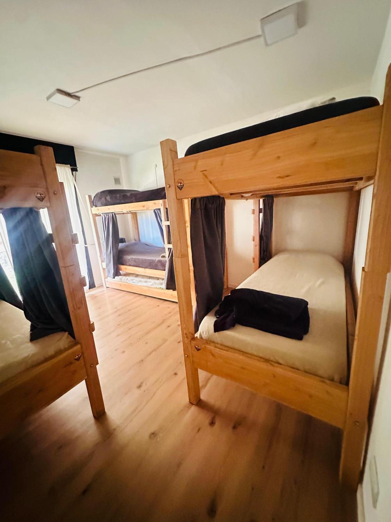 Travesia Sur Hostel El Bolsón Екстериор снимка