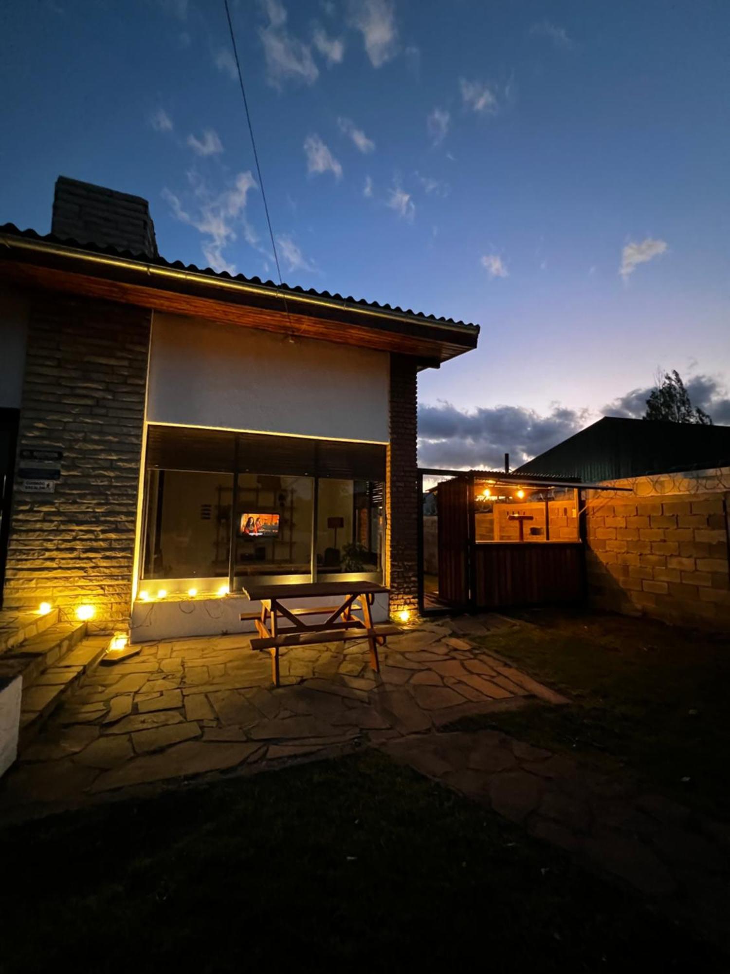 Travesia Sur Hostel El Bolsón Екстериор снимка