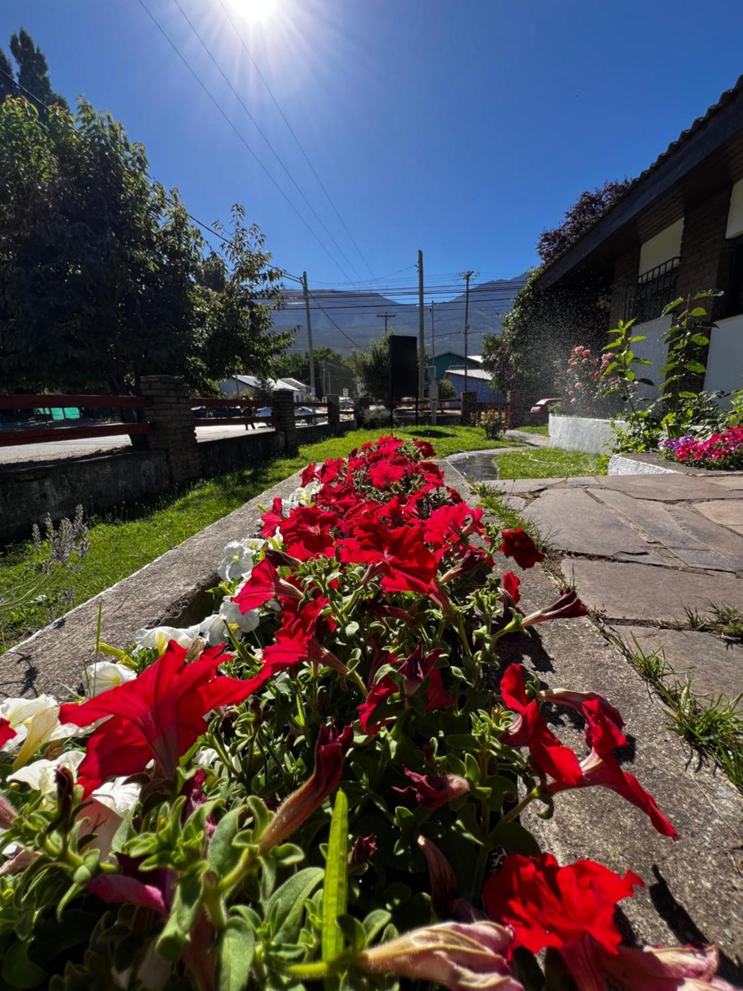 Travesia Sur Hostel El Bolsón Екстериор снимка