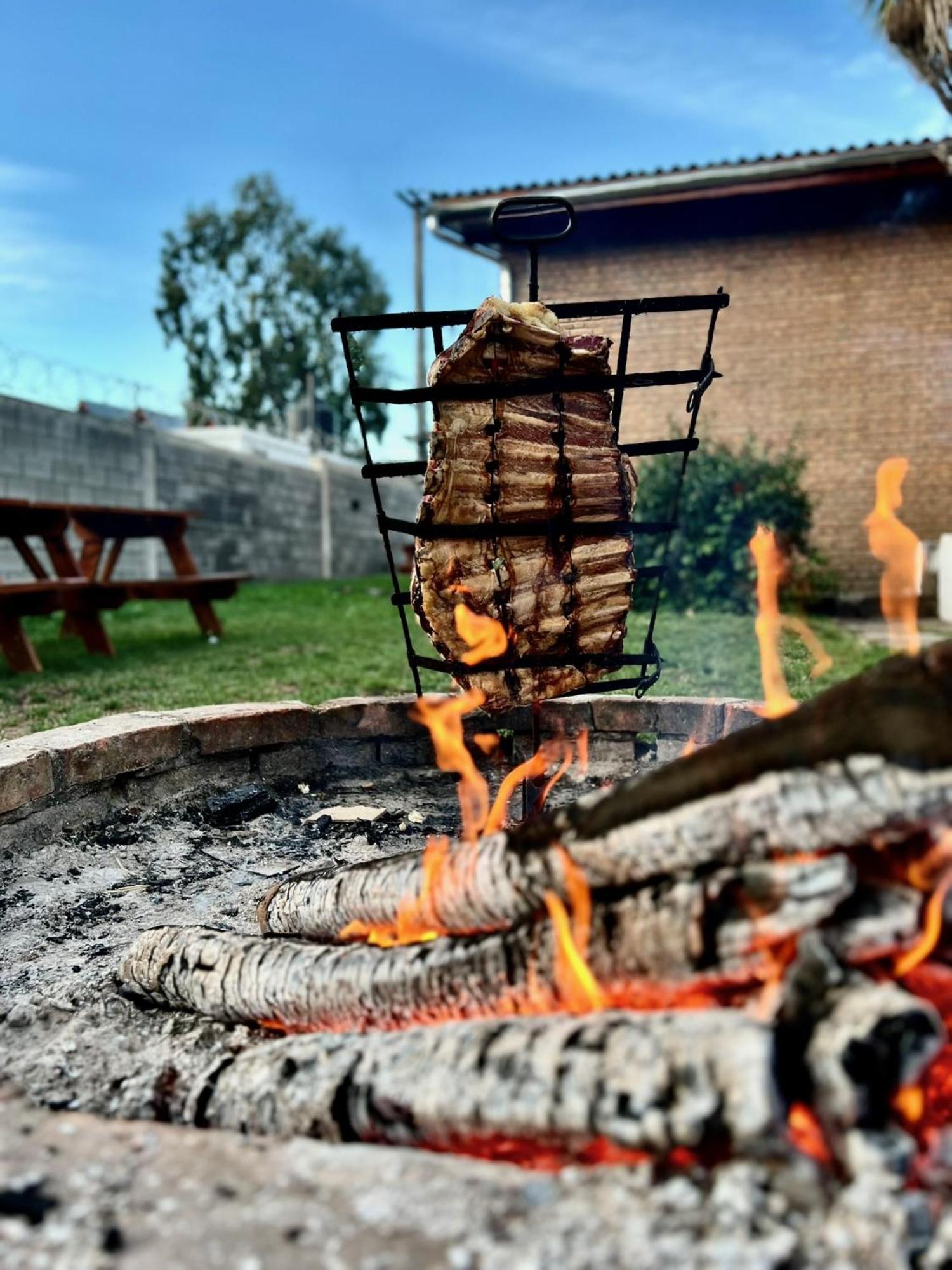 Travesia Sur Hostel El Bolsón Екстериор снимка